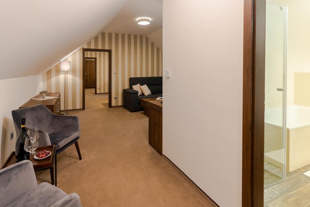 Hotel Demaenova **** 4*